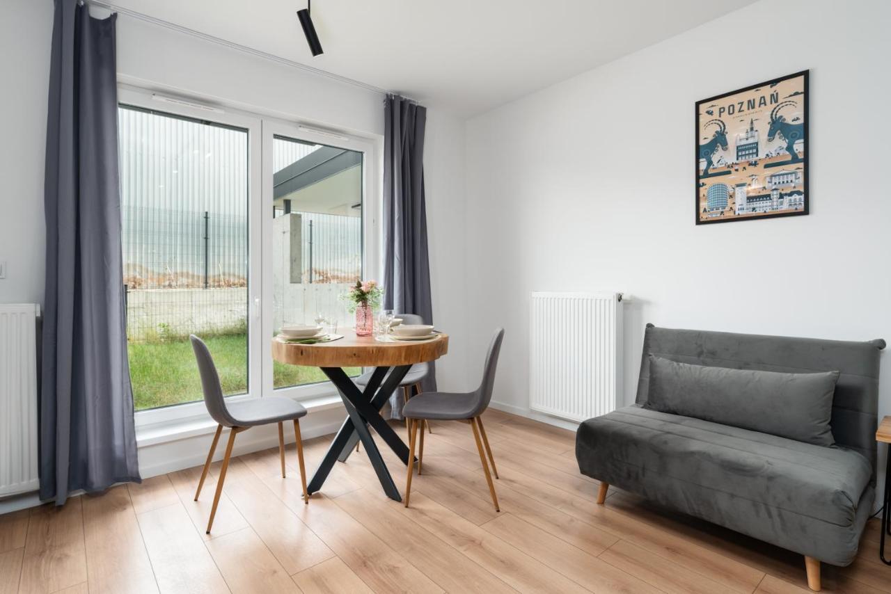 Apartments With Garden Dmowskiego 81 By Noclegi Renters Poznan Bagian luar foto